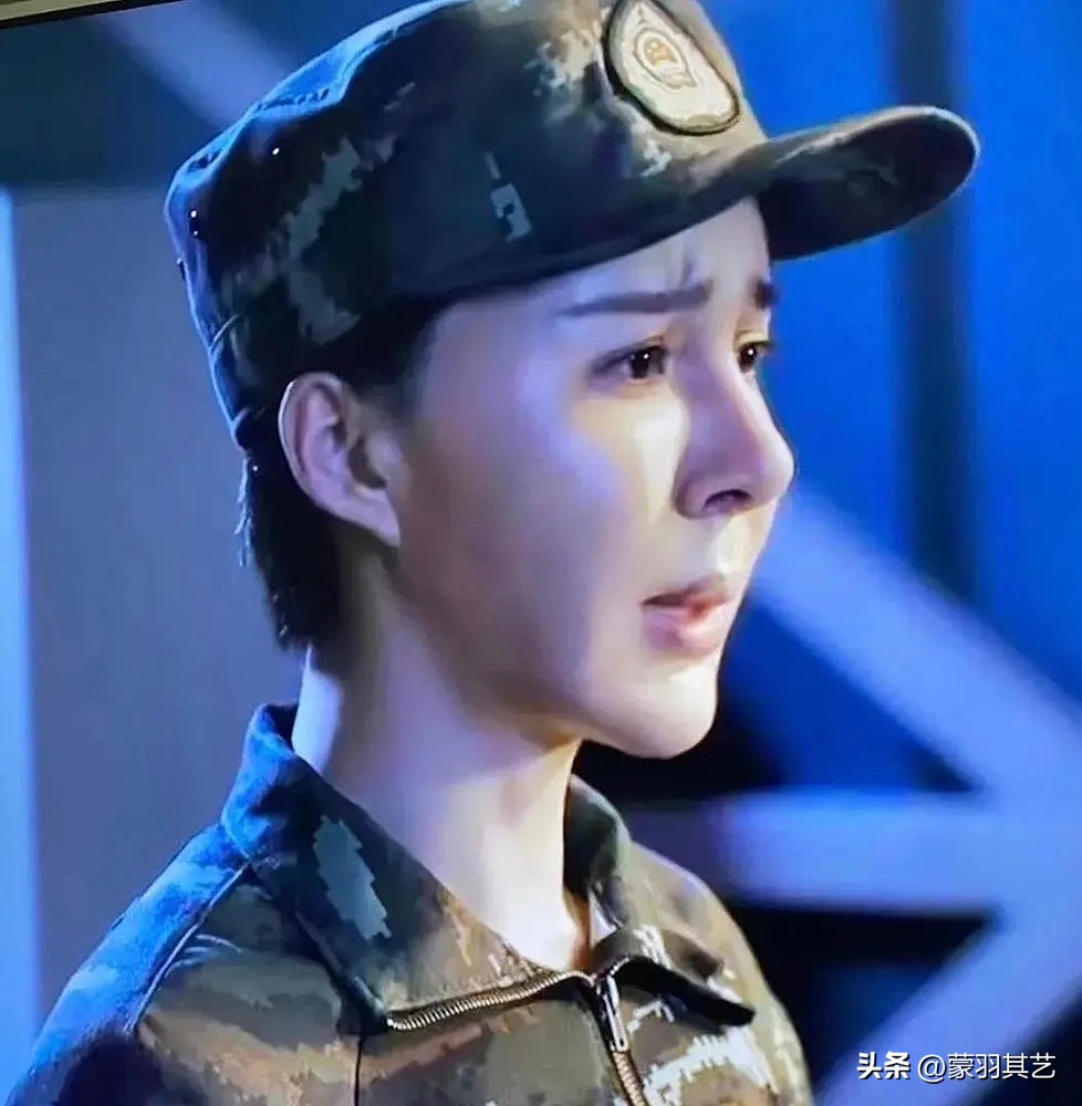 希望有一天，能禁止“整容脸”出镜，满屏硅胶玻尿酸，实在看吐了