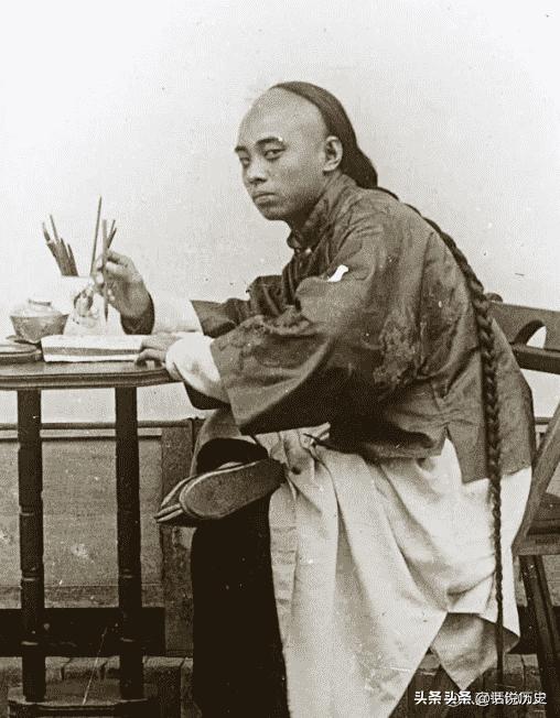 21张真实又罕见的老照片，阴毛假发工作者，我怀疑他用错地方了2