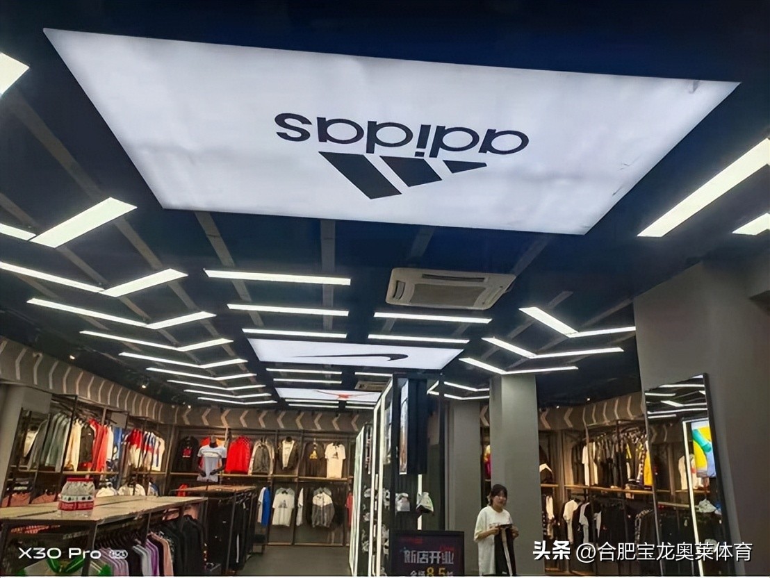 耐克阿迪达斯折扣店前景如何,耐克折扣店加盟陷阱