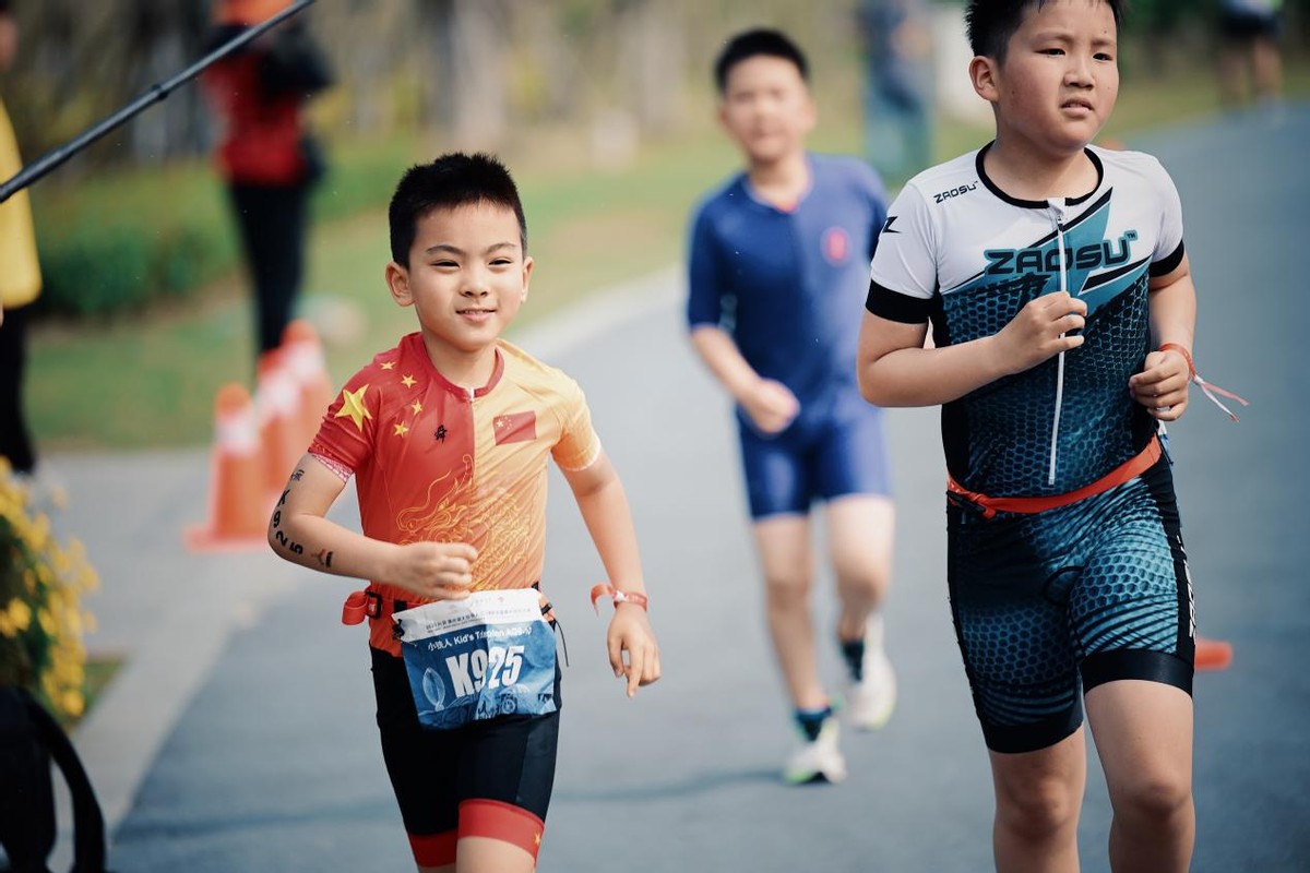 滴水湖跑步比赛,滴水湖竞速赛