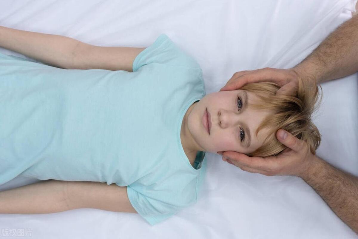 躺下头晕心慌是颈椎病还是低血糖,躺下和起来时头晕要警惕三种病