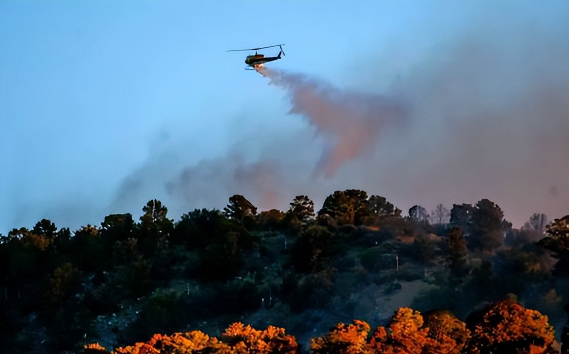 印度遇122年来极端高温,印度高温愈演愈烈气温突破50度