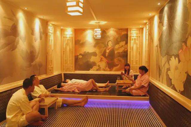 洗浴中心顾客突然死亡怎么办,现在的洗浴会所为什么不开门了