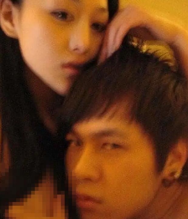 张馨予一手烂牌打出王炸的水平,张馨予一手烂牌打王炸