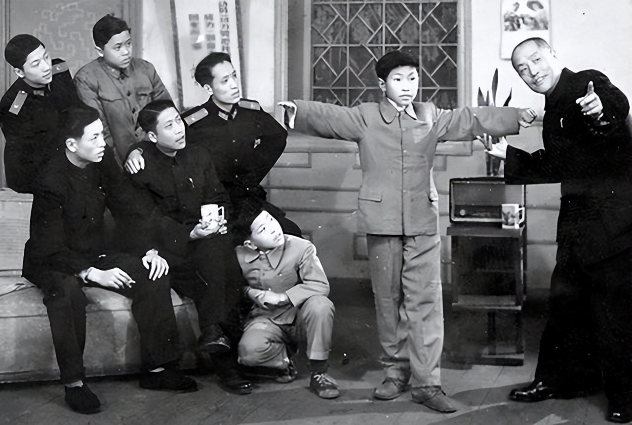 1956年毛主席接见马三立，被马老逗得捧腹大笑：国宝，你是国宝