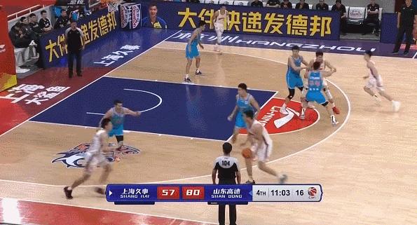 陷球队于危险境地！篮球名记和CBA主帅怒不可遏：这些人没有未来