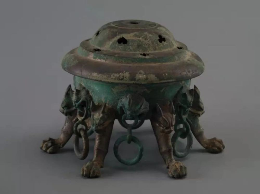 挖出来的古墓藏品都去哪了,不解之谜古墓挖掘真实记录