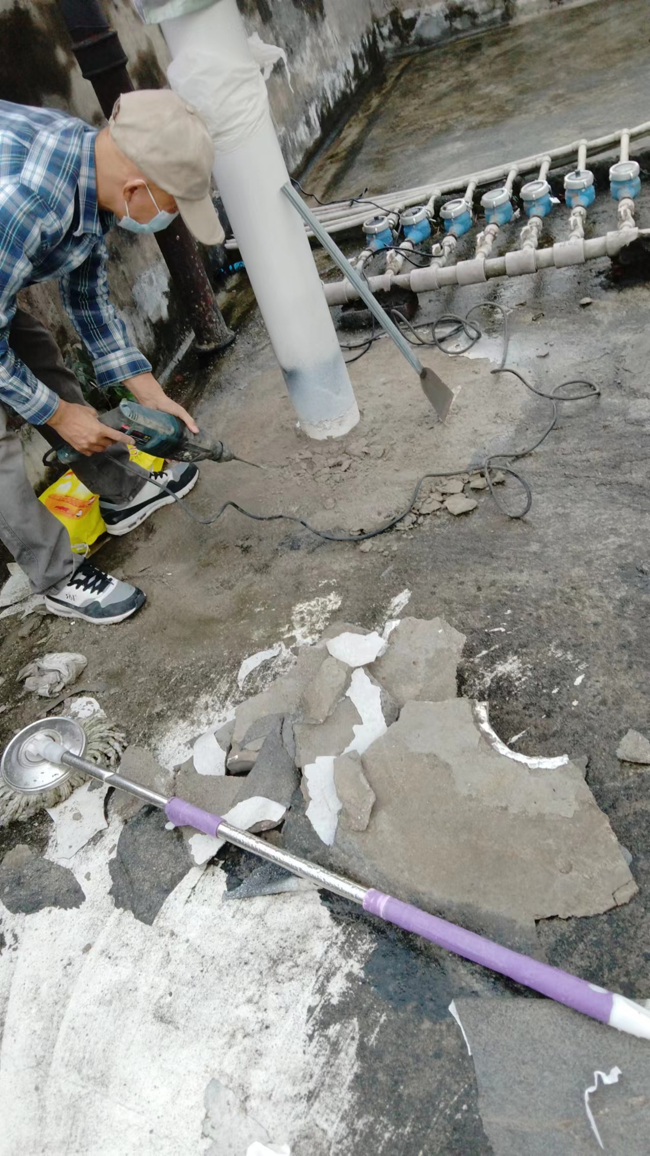 天花板漏水修补方法顶楼,顶楼厨房棚顶漏水啥毛病