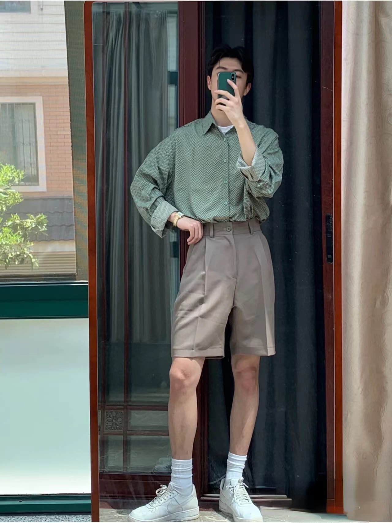 男士短裤穿搭指南，清爽穿搭，让你风度翩翩