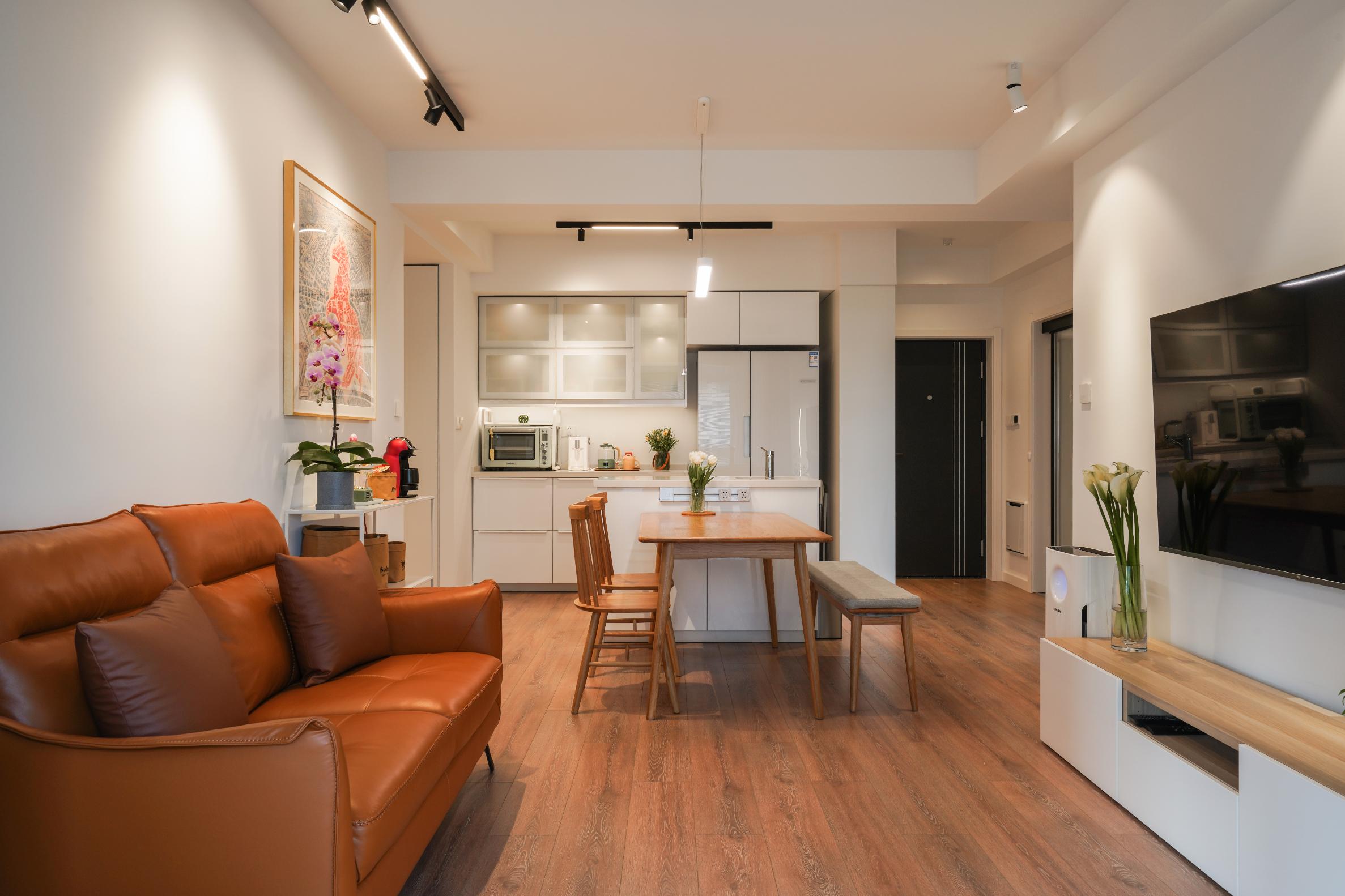 客厅窗户对窗户如何化解,客厅窗户不在正中间怎么办