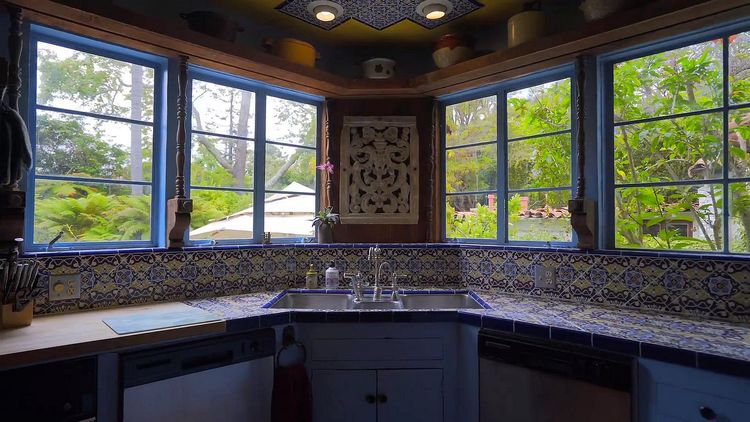 回味旧金山探访成功者的庄园,一种窗口令艾尔卡彭等囚犯备受折磨