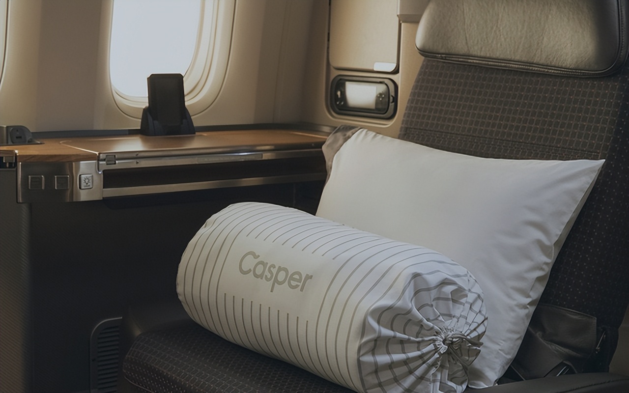 飞机上免费提供的物品,飞机上可以要空姐的私人物品吗