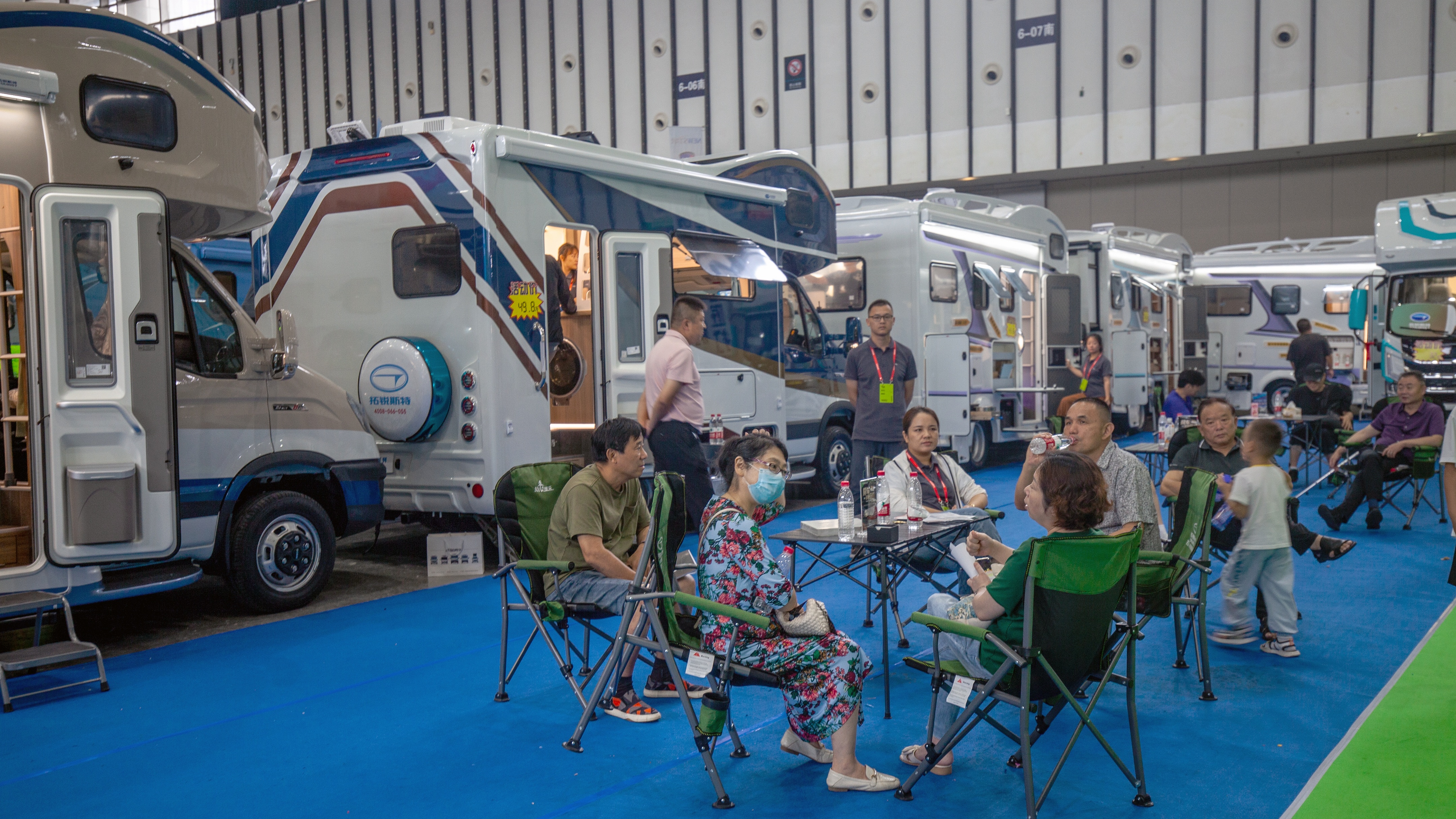 信息集纳｜高端房车售价1000多万；百余残障人看励志电影《热烈》