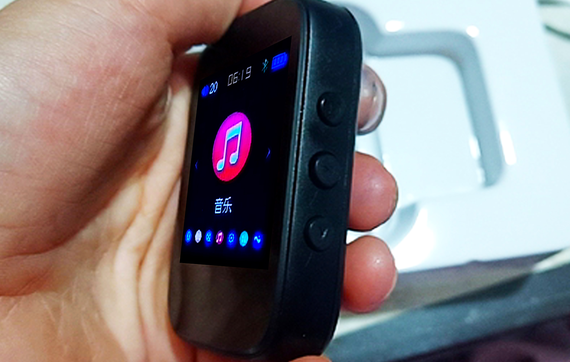 安卓全面屏mp4,真全面屏的mp4