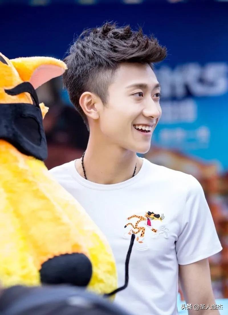 张一山和杨紫是不是恋人,张一山和杨紫现在是恋人吗