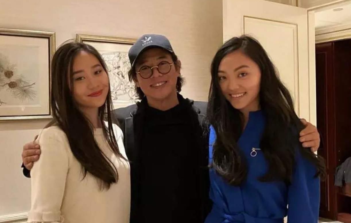 李连杰大女儿李思现在图片,李连杰的大女儿李思近况