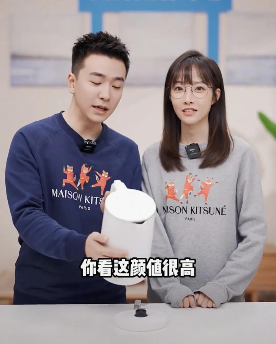 老罗直播带货到底赚了多少钱,老罗还4亿债务是靠直播带货吗