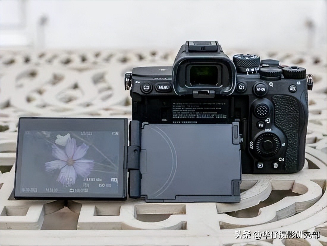 尼康z8和佳能r5索尼a7r5,佳能r5与索尼a7r4对焦对比