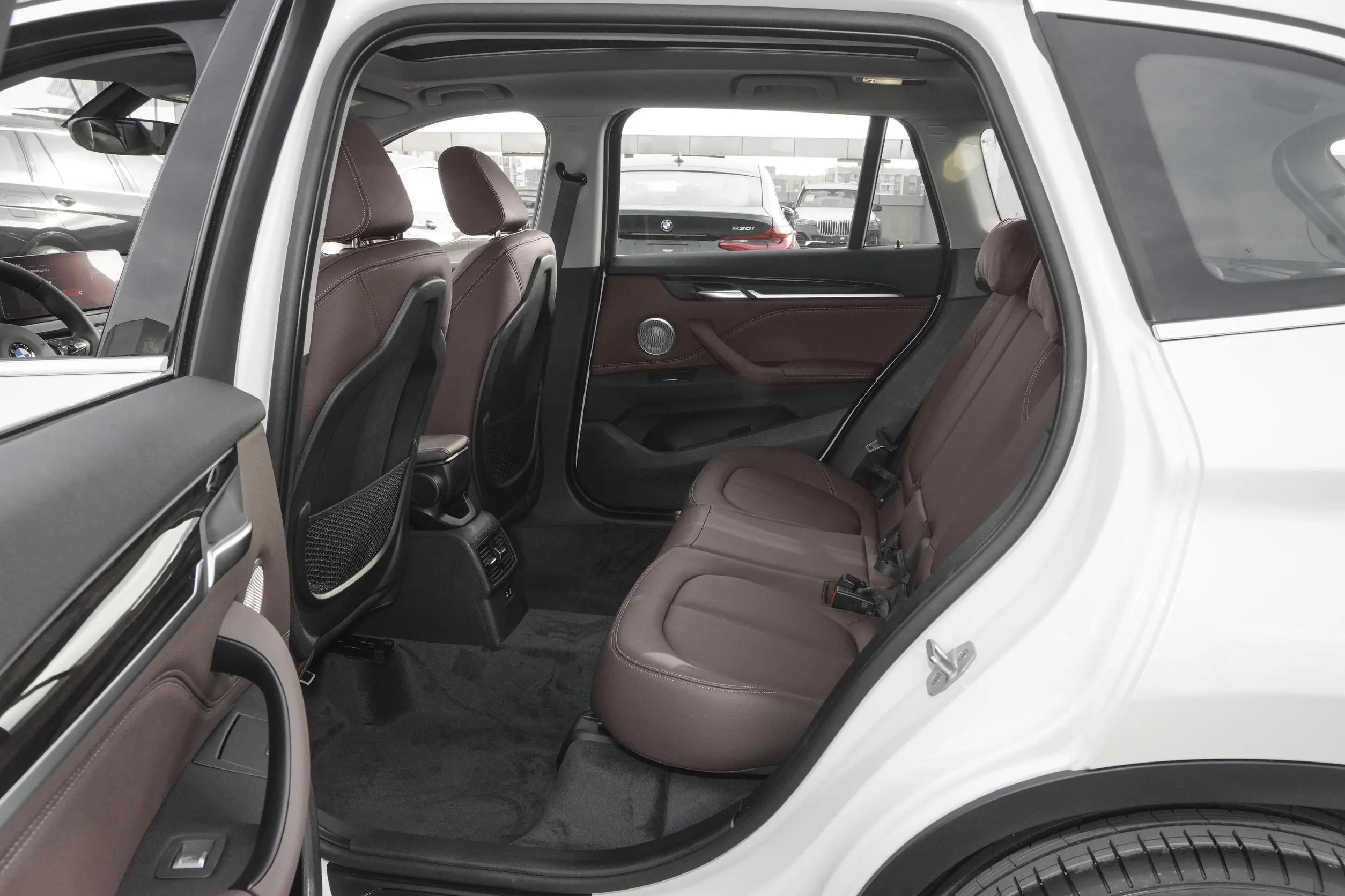 手握10万想买suv这4款性价比最高,18万买性价比超高的豪华中型suv