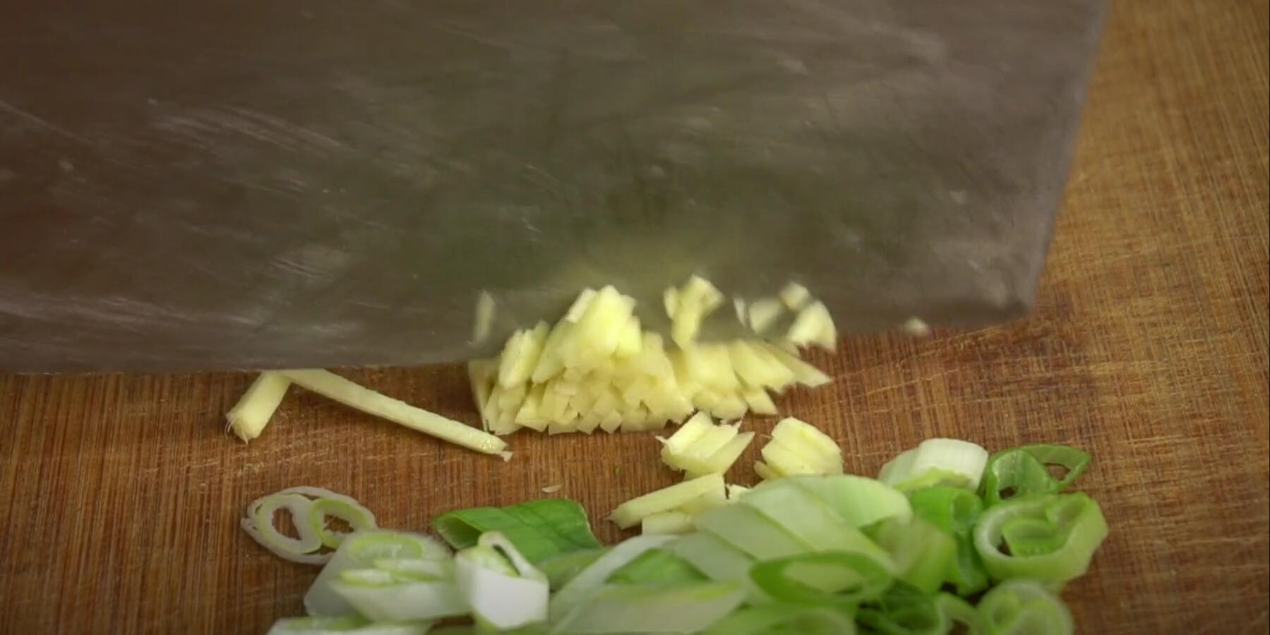 什么菜通便润肠治口臭,预防口臭的菜谱