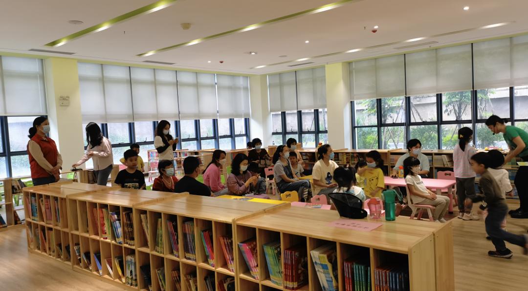 世界读书日与书为友,世界读书日进士河畔晒书香