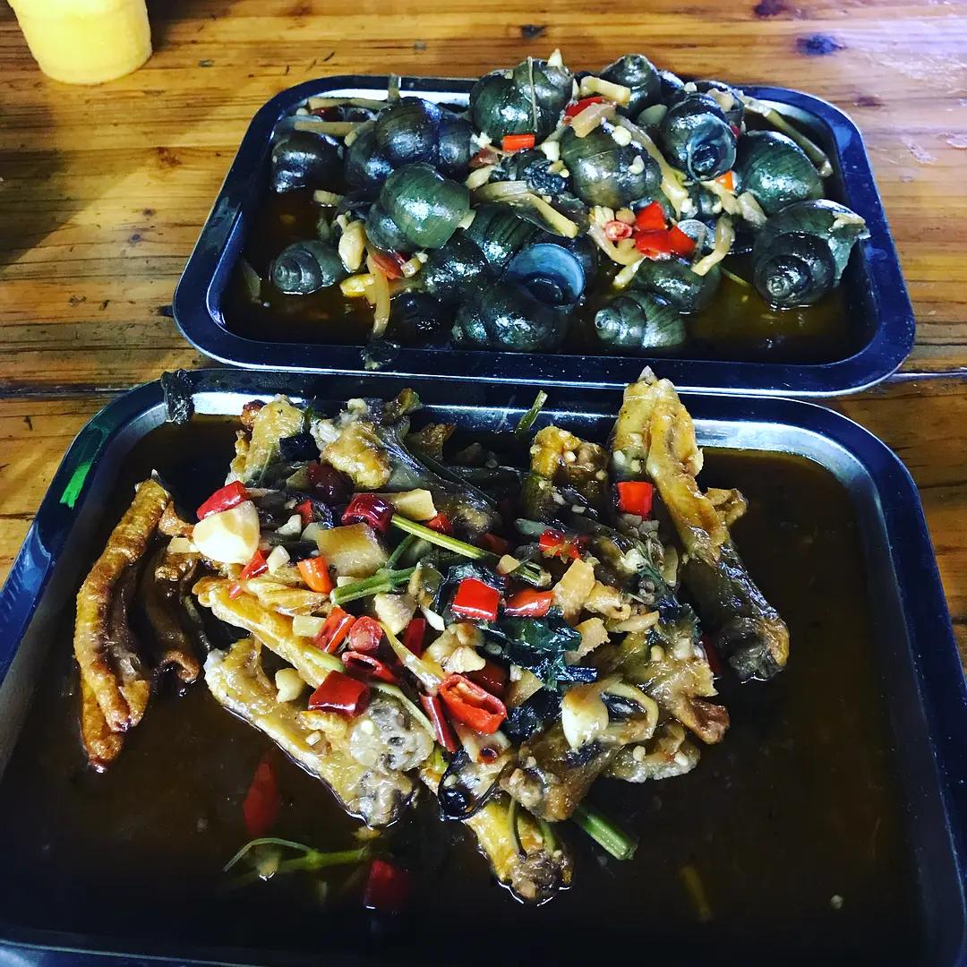 柳州最多配菜的螺蛳粉,柳州好吃又比较清淡的粉