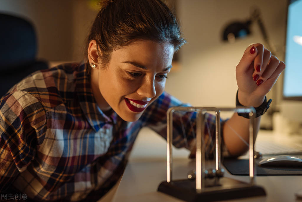 物理核心素养教学论文,高中物理牛顿第一定律引入