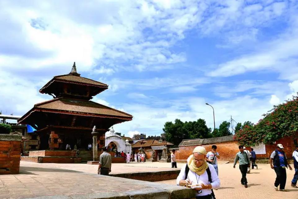 去尼泊尔要花多少钱 (去一趟尼泊尔要花多少钱)