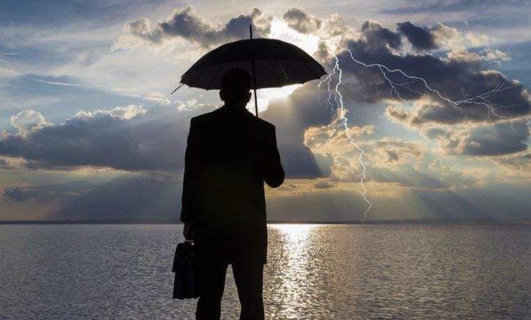 真正叫你醍醐灌顶的只是一段经历,你看到的真相其实是假象