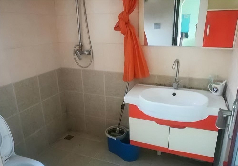 花三万给父母改造,花3w改装面包车