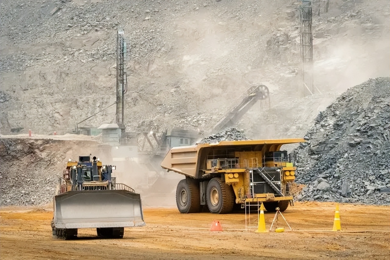 无人问津11年的非洲烂矿，一手烂牌，却被中国打出了“王炸”