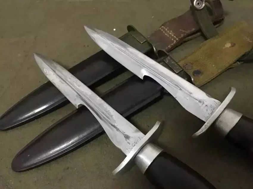 军用伞刀99式,05式伞刀