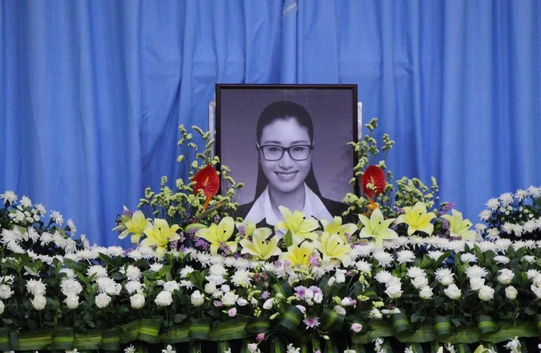 黄文秀法学硕士,村官黄文秀事迹