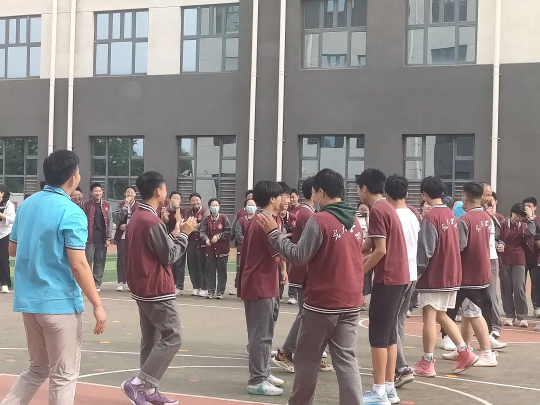 你我才是“灌篮高手”—光大学校初中部三人篮球赛爆燃开打！