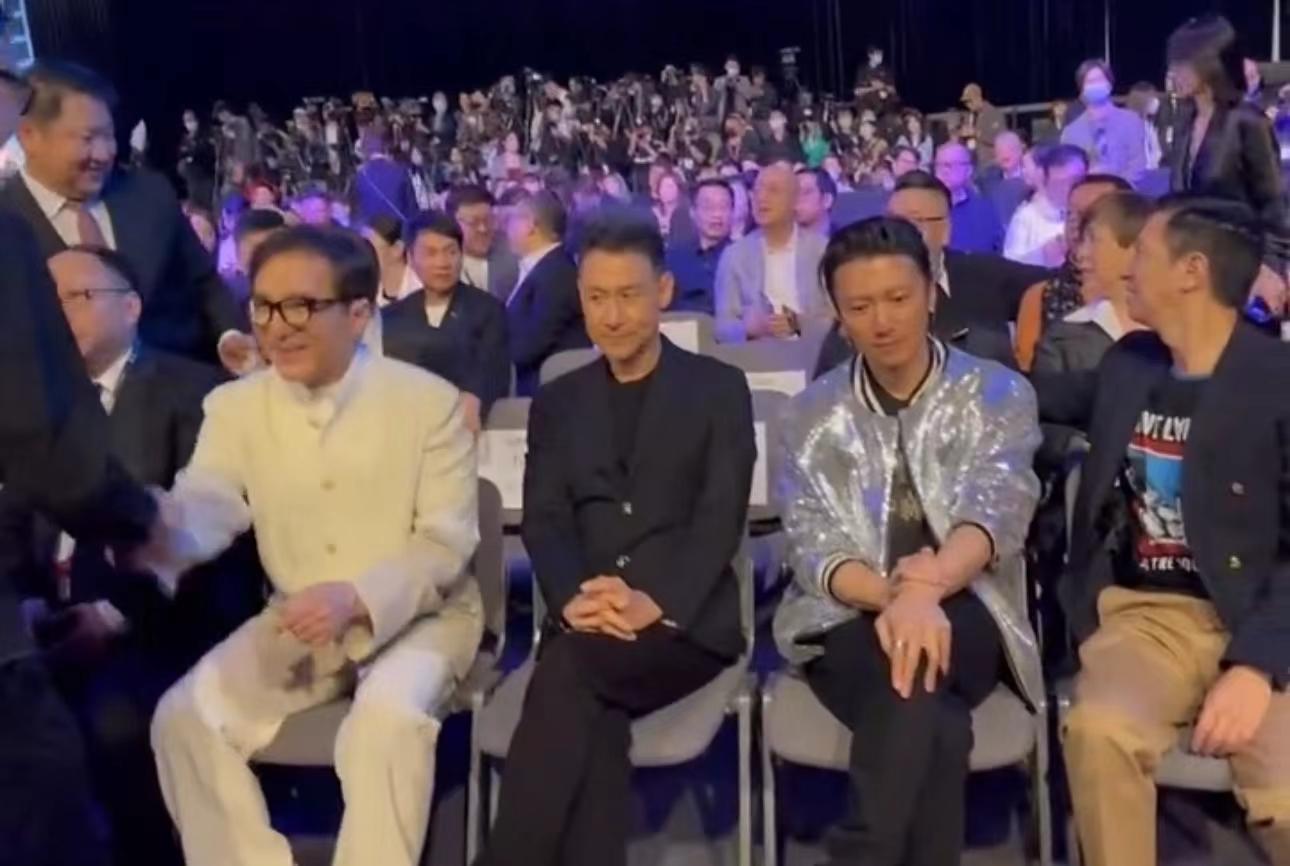 英皇电影巡礼梁朝伟刘德华合影,张学友张家辉谢霆锋刘德华