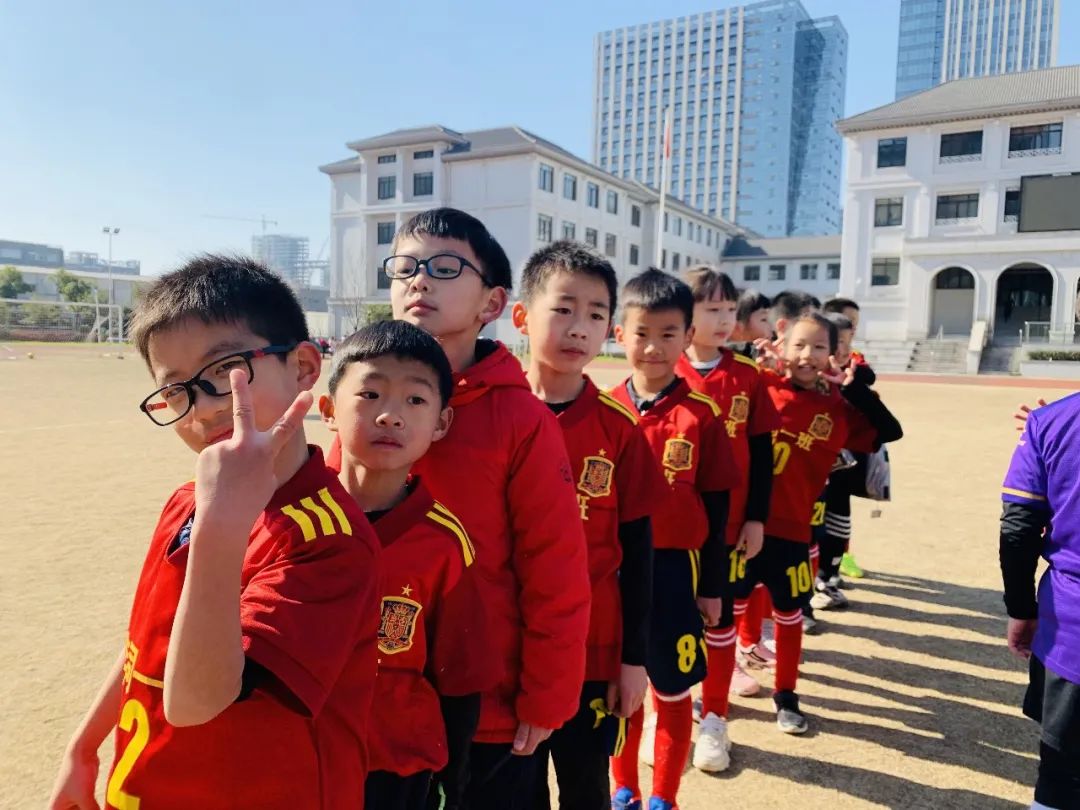 放飞梦想|二年级组率先打响杭州春晖小学第一届校园足球联赛