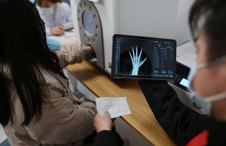 骨龄提前又不高能打生长激素吗,骨龄超前身高偏矮