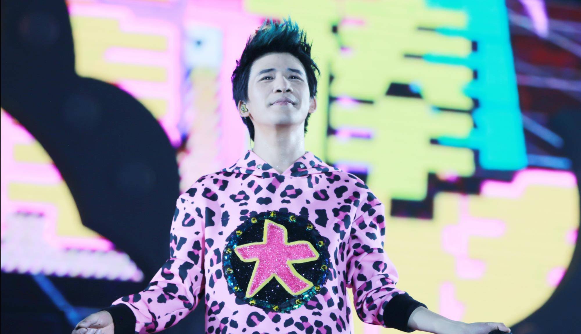 真实的大张伟现状,大张伟被抛弃的勇气