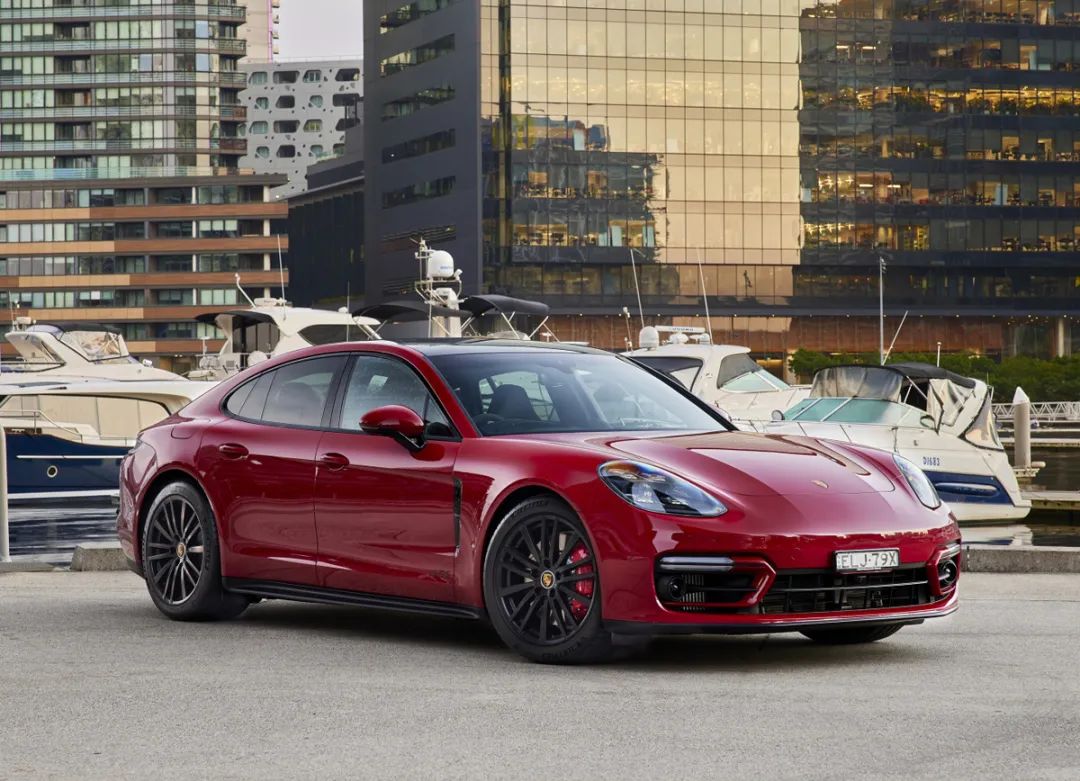 保时捷顺利上市,保时捷入驻中国市场