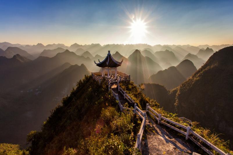 父爱如山如大海般深沉,父爱如山就是最伟大的爱