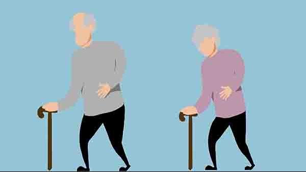 68岁老人这几天突然脚后跟肿痛,老人脚后跟脱皮后胀痛怎么回事