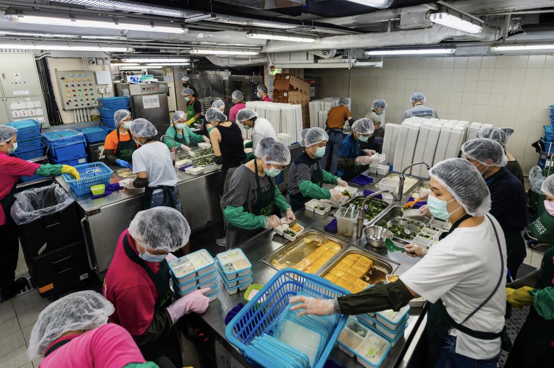 他发消息求助后，香港半个娱乐圈都来了