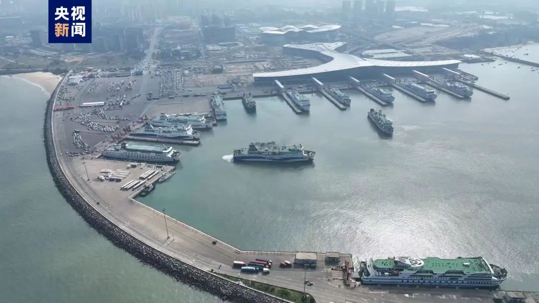 汕头小公园春节人山人海,2023年春节旅游人山人海