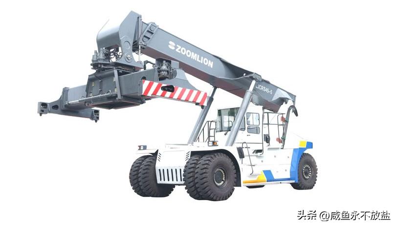 从林业运营中起重机的技术探索，分析如何提升其砍伐、剥皮等性能