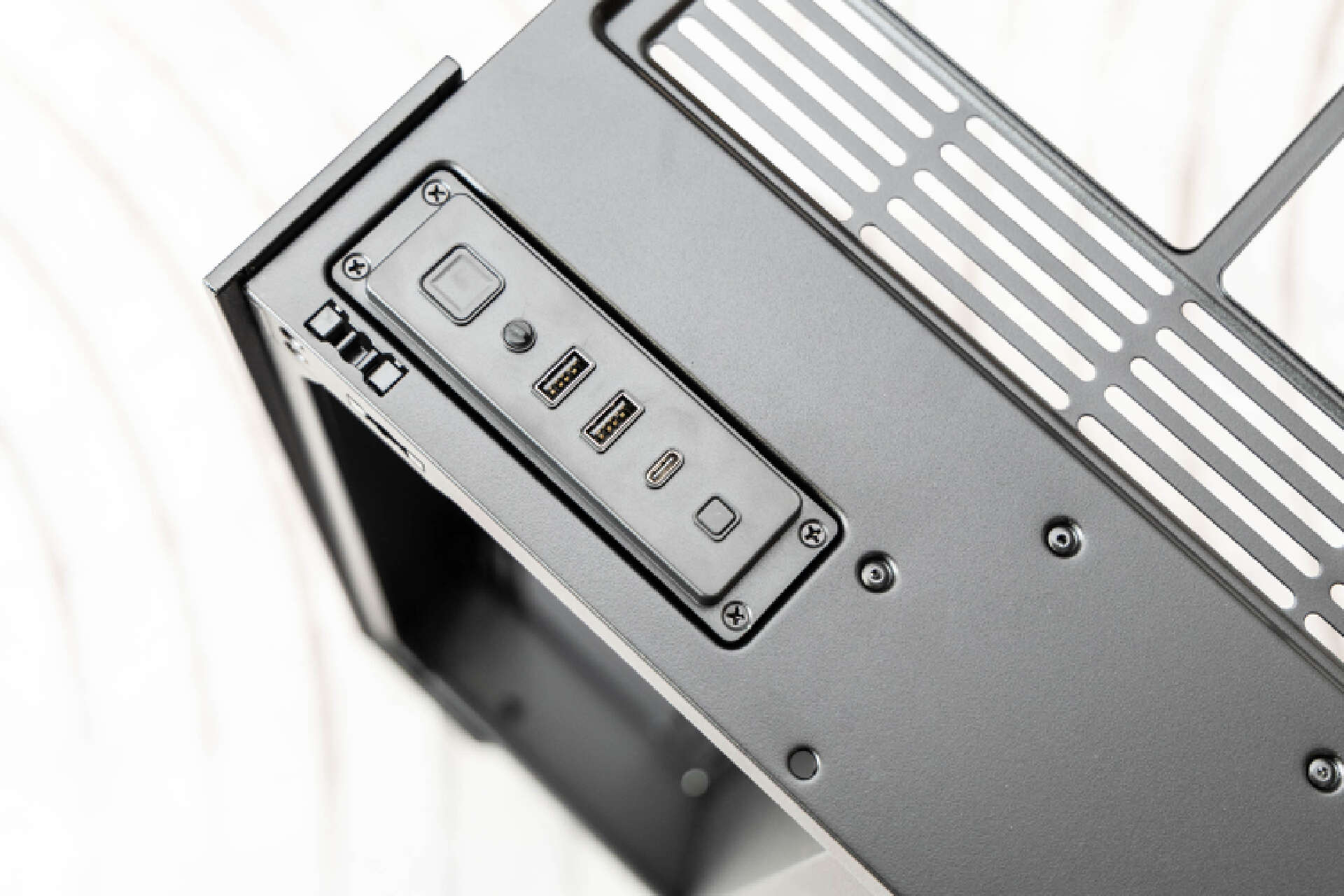 全塔海景房机箱,安钛克机箱c8海景房