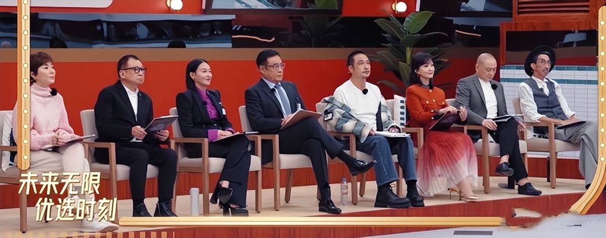 许魏洲晒结婚证官宣结婚,许魏洲回应结婚感谢大家的祝福