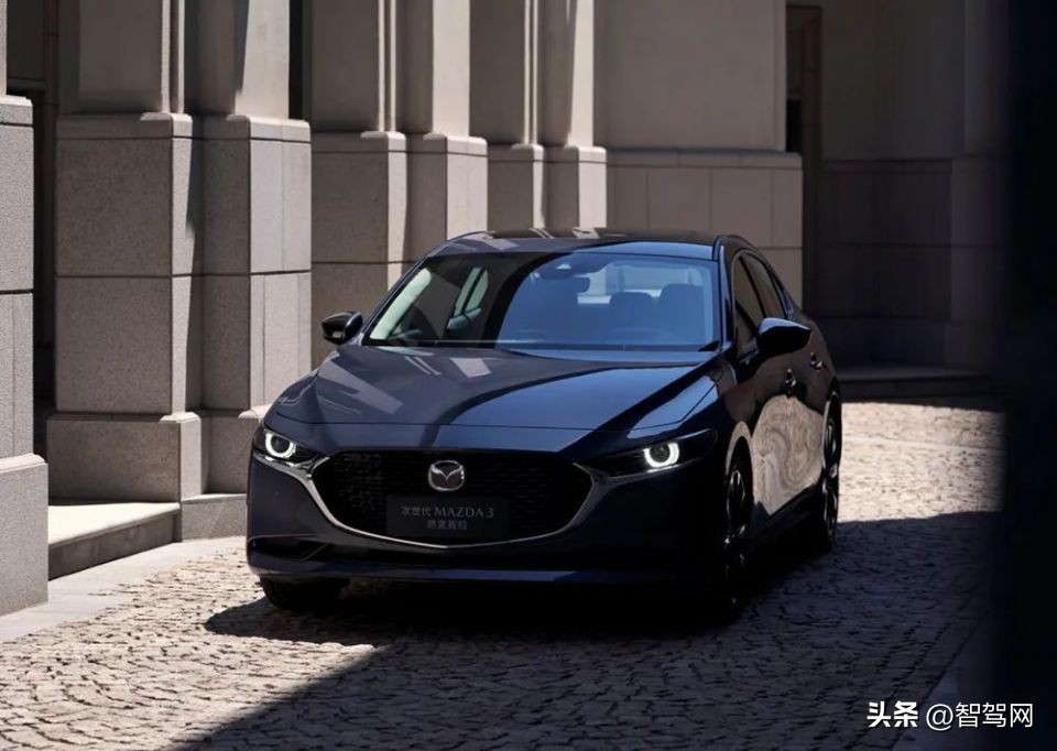 8万左右的昂克赛拉黑色,马自达3昂克赛拉2020款代步怎么样