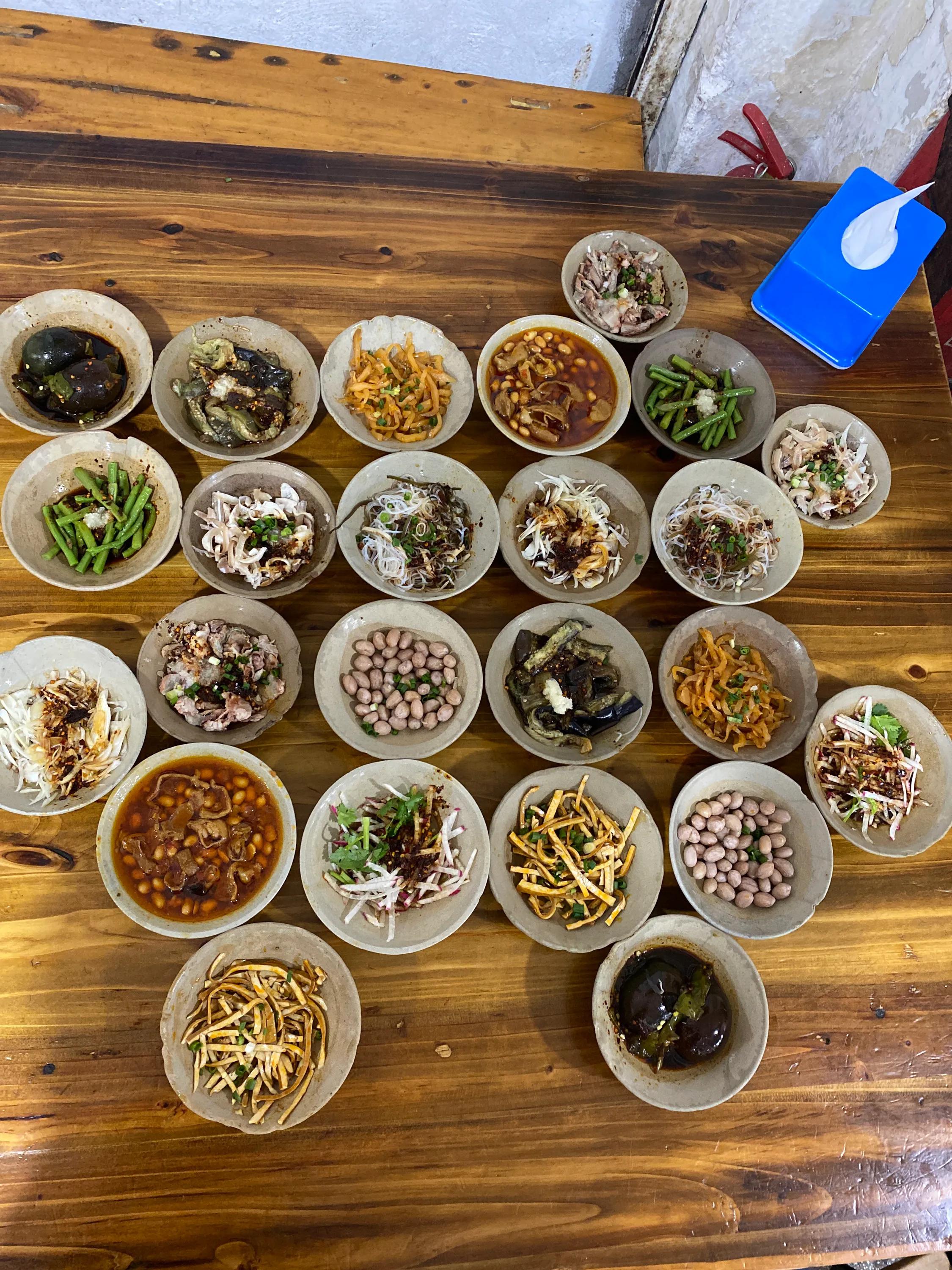 3天前哭了眼睛一直还肿,哭了一晚上眼睛2天了还没消肿