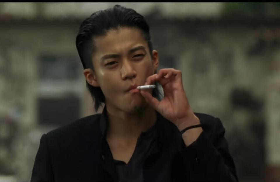 热血高校铃兰老大,热血高校泷谷源治变装