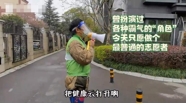 知名女星高调官宣婚讯,30岁知名女星晒结婚照官宣结婚